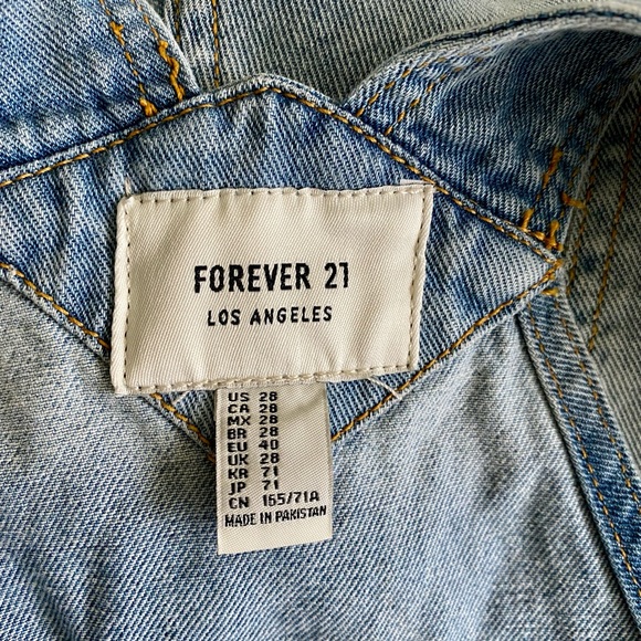 Forever 21 distressed overall shorts with side zipper - Picture 2 of 4